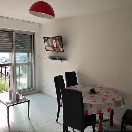 Superbe Appartement Au Bord De Plage Cros De Cagnes Exterior foto