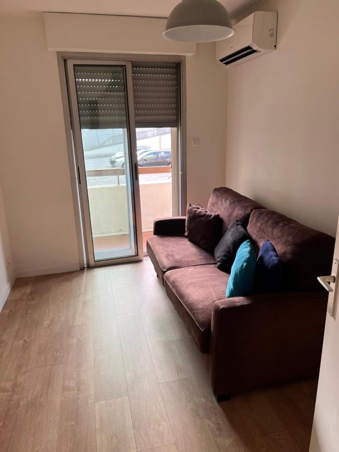 Superbe Appartement Au Bord De Plage Cros De Cagnes Exterior foto