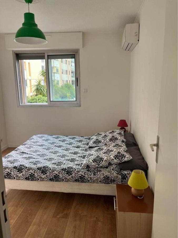 Superbe Appartement Au Bord De Plage Cros De Cagnes Exterior foto